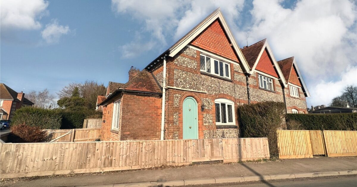HOUSE The Green, Baydon, Marlborough, Wiltshire